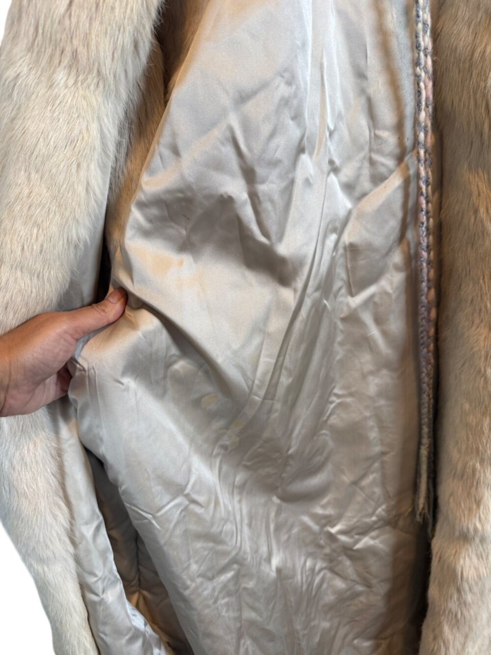 Vintage Vera Pelliccia Rabbit Fur Suede Cape Poncho Artistic Embroidery RARE - Picture 7 of 16